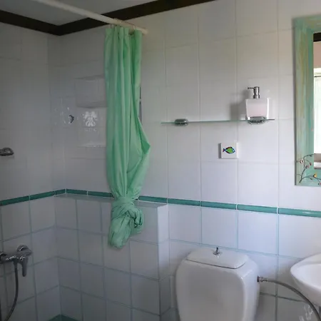 Villa Flora Views Exciting Imagination, 2 Patitiri